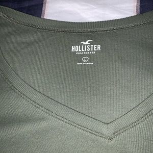 Hollister Tops - Hollister t-shirt Hollister Tops - Hollister t-shirt